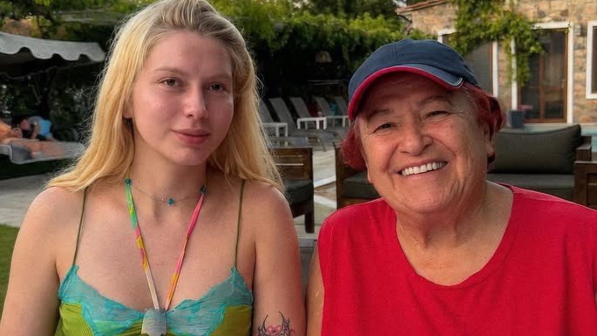 Selda Bağcan ile Aleyna Tilki, Bodrum'da buluştu