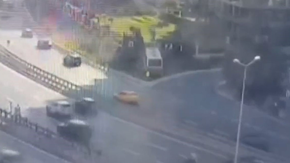 İstanbul'daki İETT kazasında otobüsün önündeki aracın sürücüsü gözaltına alındı