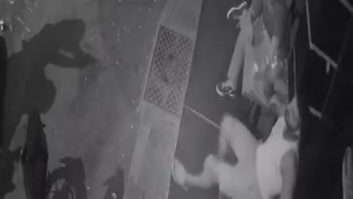İzmir'de 'Doğan sen misin' diye sordu, 'hayır' yanıtına rağmen ateş açtı