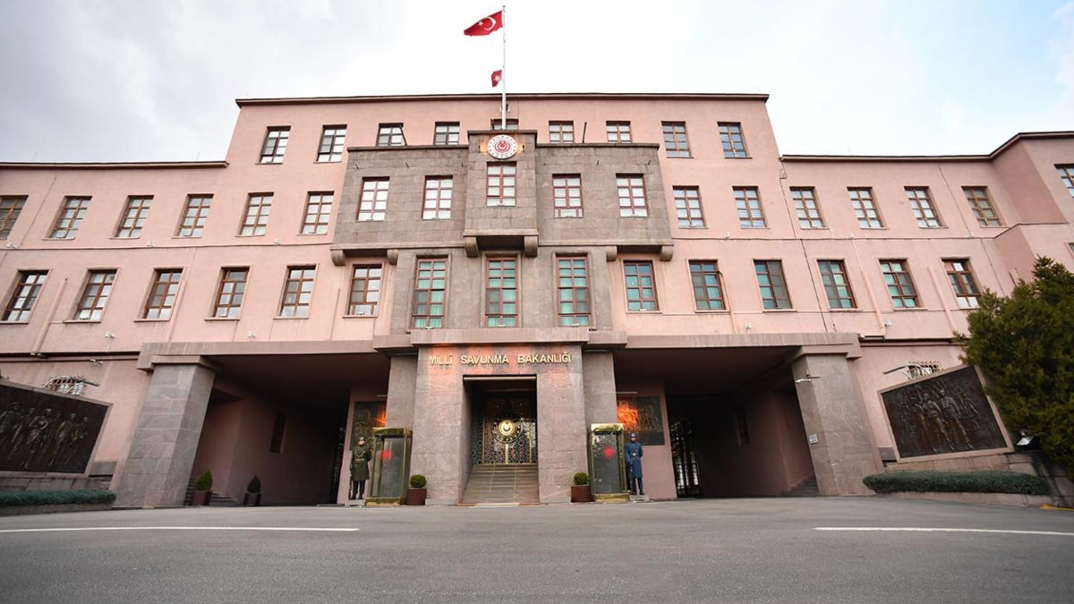 MSB açıkladı: İsrail'in vurduğu Suriye'deki üste Türk askeri yoktu