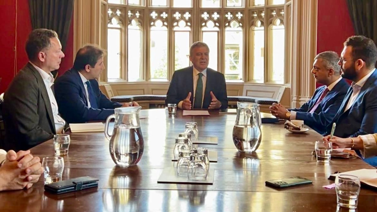 Abdullah Gül, Oxford’da: Türkiye’nin Orta Doğu'daki rolünü konuştu