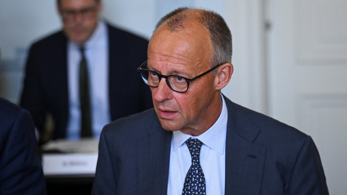 Friedrich Merz'den seçim yenilgisi sonrası istifa çağrılarına yanıt: Görevimin başında kalacağım
