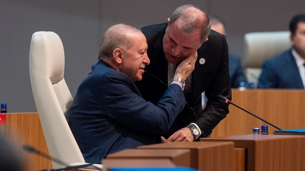 Cumhurbaşkanı Erdoğan, Azerbaycanlı Bakan Bayramov ile sohbet etti