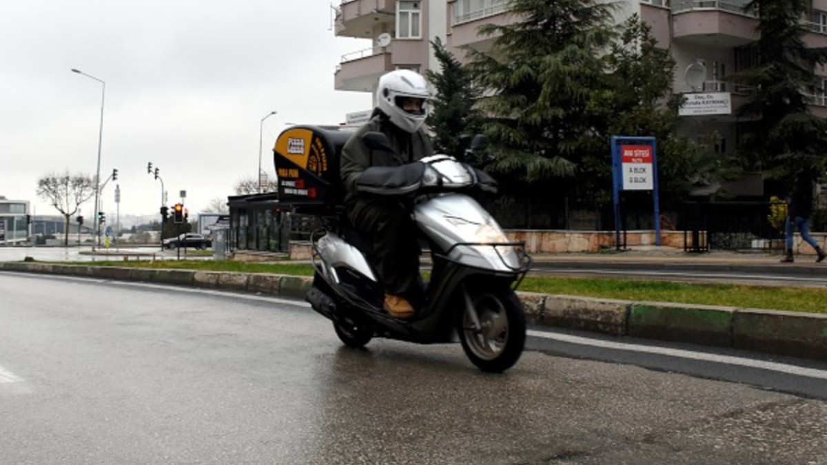 Kocaeli’de motosiklet ve motokuryelerin trafiğe çıkması yasaklandı