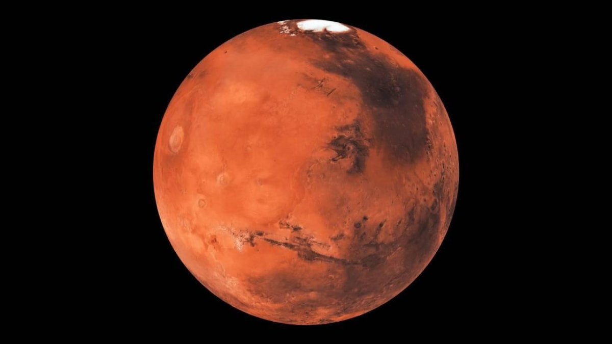 NASA'nın keşif aracı, Mars'taki 5 bininci gününü renkli fotoğrafla kutladı